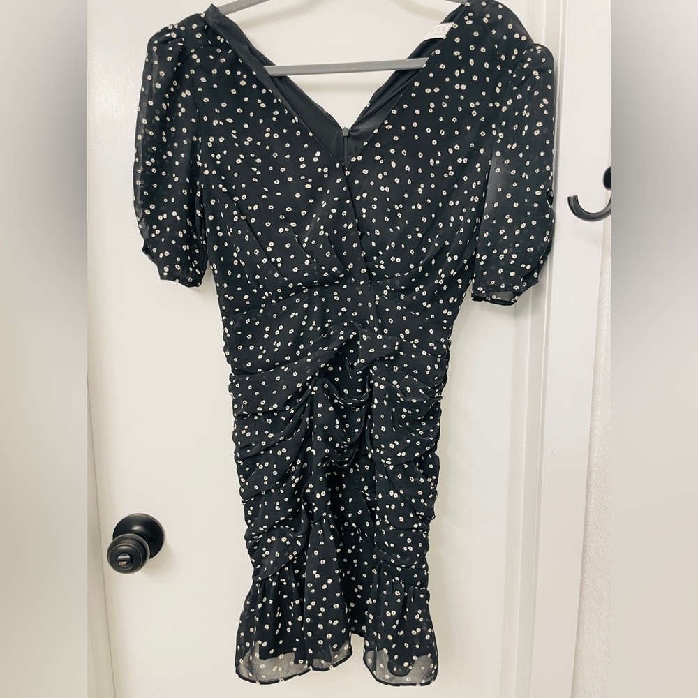 Astr the Label Black Floral Ruched Dress